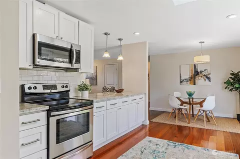 Kitchen - 22605 13th Pl W, Bothell, WA 98021 photo 2 of 6