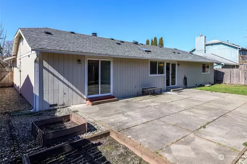 Exterior - 22605 13th Pl W, Bothell, WA 98021 photo 4 of 5
