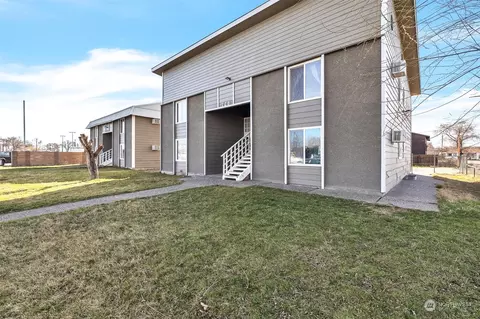 724 W Ruby St, Pasco, WA 99301
