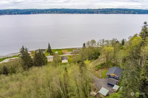 421 S Beach Dr, Port Ludlow, WA 98365