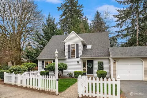 10029 NE 129th Pl, Kirkland, WA 98034