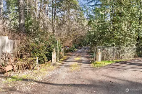 3805 SElderberry Ln, Olalla, WA 98359