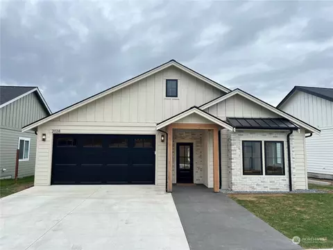 2028 Steelhead Way, Lynden, WA 98264