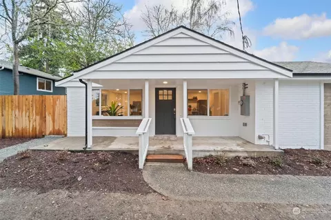 611 SW Normandy Rd, Normandy Park, WA 98166