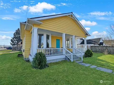 520 Beach Ave, Marysville, WA 98270