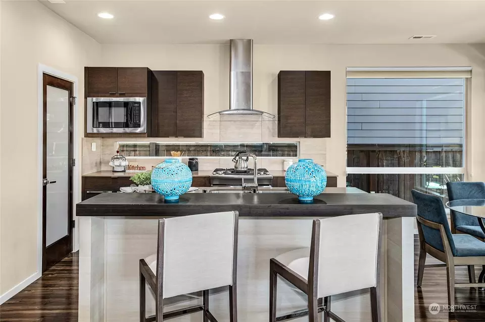 Kitchen - 17018 42nd Dr SE, Bothell, WA 98012 photo 1 of 4