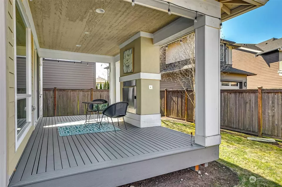 Exterior - 17018 42nd Dr SE, Bothell, WA 98012 photo 5 of 7