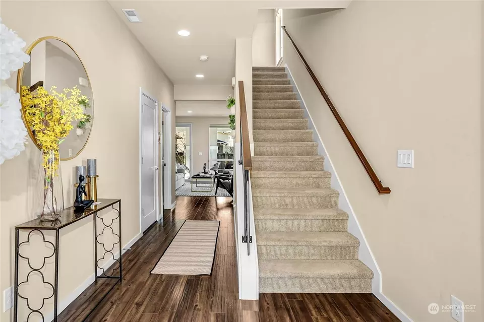 Entry Way - 17018 42nd Dr SE, Bothell, WA 98012 photo 2 of 2
