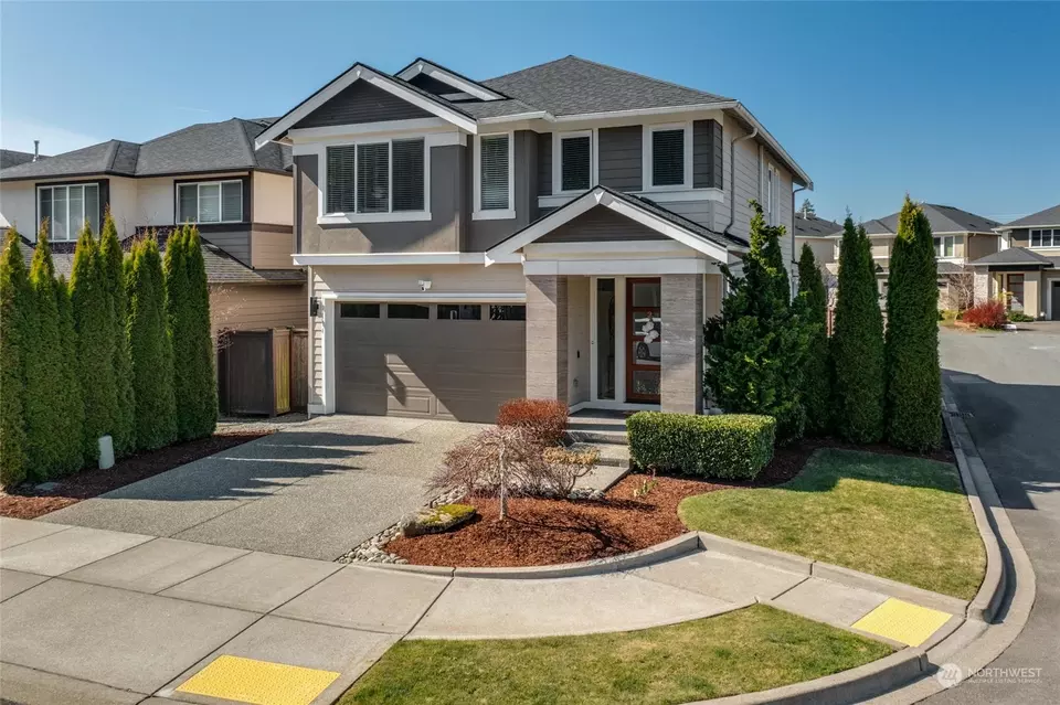 Exterior - 17018 42nd Dr SE, Bothell, WA 98012 photo 2 of 7