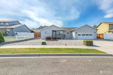 1480 Trisha Way, Wenatchee, WA 98801