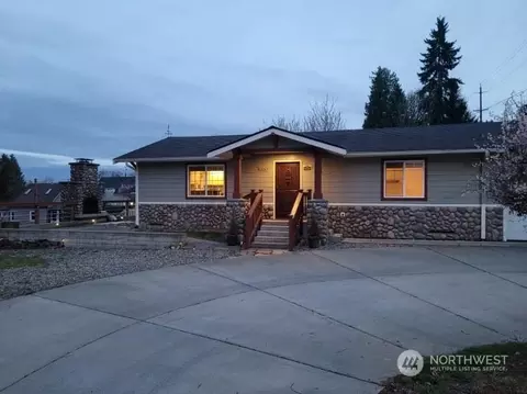 5002 S 3rd Ave, Everett, WA 98203 photo 2