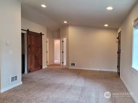 5002 S 3rd Ave, Everett, WA 98203 photo 5