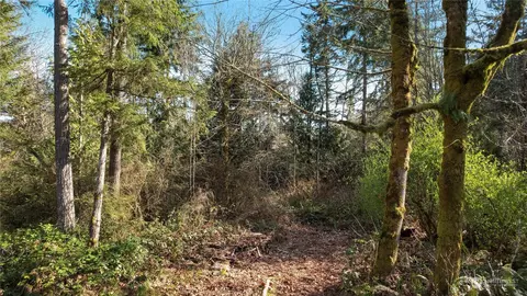 7552 SE Southworth Dr, Port Orchard, WA 98366