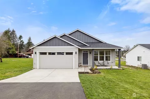 713 D St, Vader, WA 98593