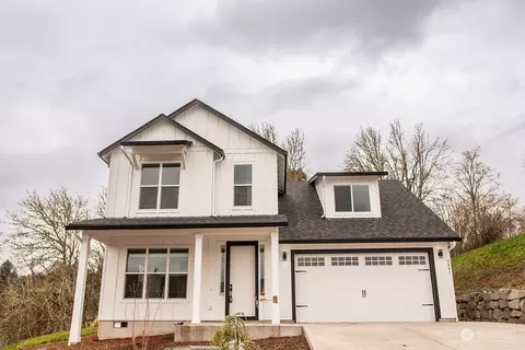 2651 Robert Ct, Kelso, WA 98626
