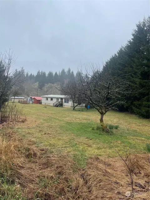 659 Smith Creek Rd, Raymond, WA 98577