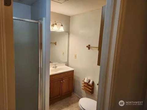 218 169th St E, Spanaway, WA 98387 photo 4