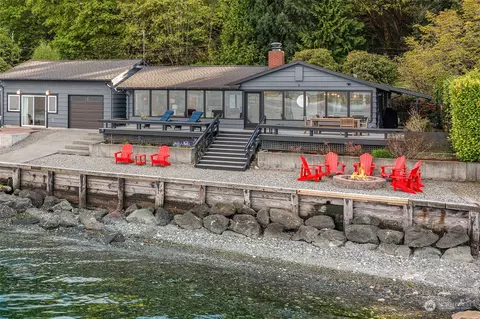 4336 SW Luana Beach Rd, Vashon, WA 98070