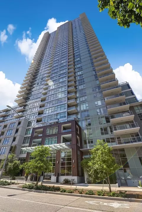 583 Battery St #707N, Seattle, WA 98121