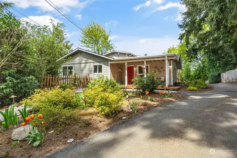 7218 NE 150th St, Kenmore, WA 98028