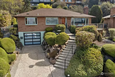 8824 40th Ave SW, Seattle, WA 98136