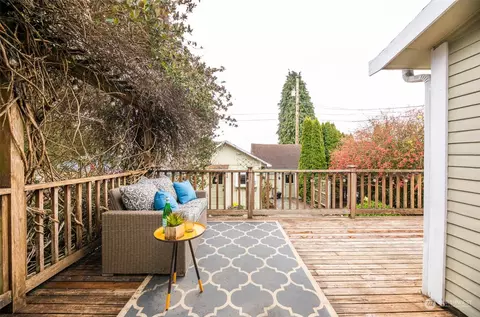 Exterior - 2409 Cedar St, Everett, WA 98201 photo 4 of 10