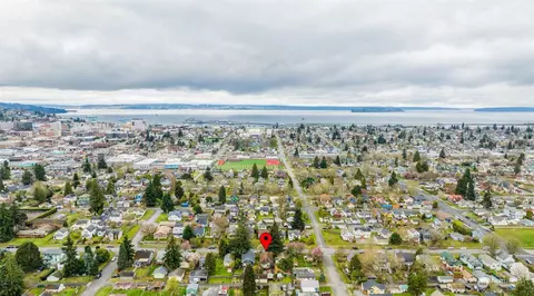 View/Area - 2409 Cedar St, Everett, WA 98201 photo 2 of 5