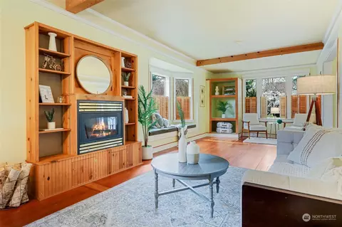 Living - 2409 Cedar St, Everett, WA 98201 photo 3 of 3