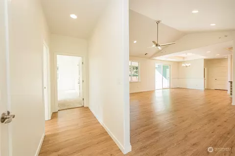 Entry Way - 831 Jones Farm Rd, Sequim, WA 98382 photo 2 of 2