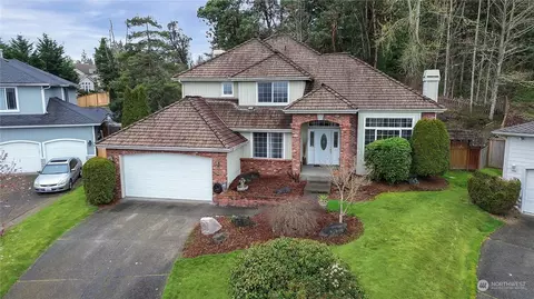713 SW 353rd Pl, Federal Way, WA 98023