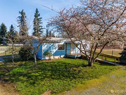 43930 228th Ave SE, Enumclaw, WA 98022