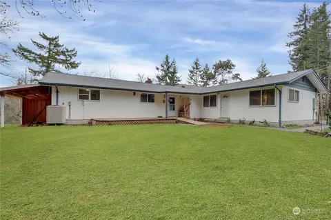 12216 414th St E, Eatonville, WA 98328