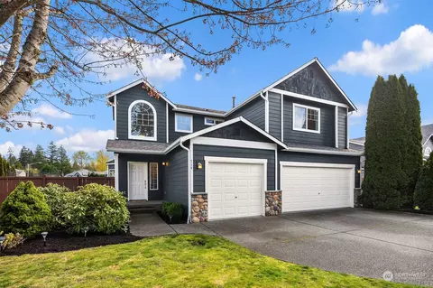 714 Rosario Pl NE, Renton, WA 98059
