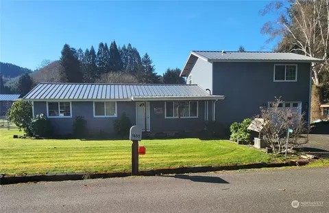 1650 Sutherland St, Forks, WA 98331