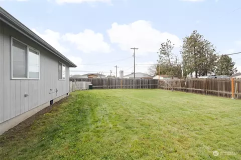 Exterior - 472 W Spruce St, Sequim, WA 98382 photo 5 of 9