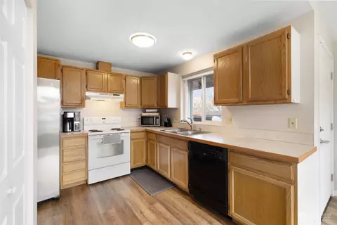 Kitchen - 472 W Spruce St, Sequim, WA 98382 photo 2 of 3