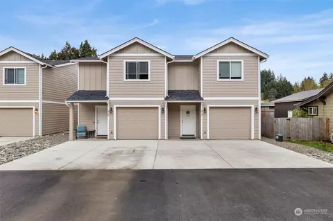 810 SW Mayer Ave, Winlock, WA 98596