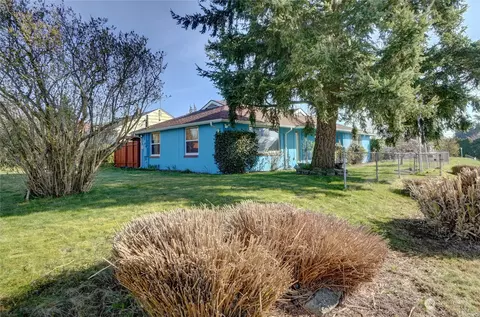 417 S 68th St, Tacoma, WA 98408