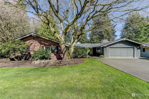 8454 SE 63rd St, Mercer Island, WA 98040