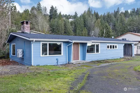 26121 N Us Highway 101, Hoodsport, WA 98548