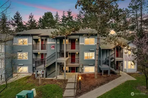 11115 NE 124th Ln #C310, Kirkland, WA 98034