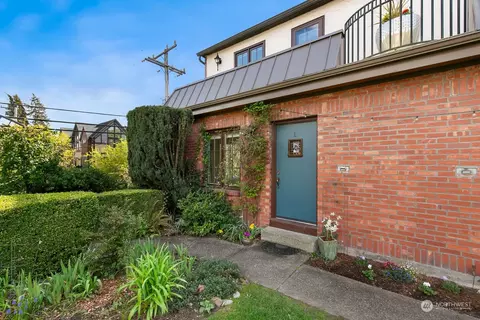 4321 Linden Ave N #L, Seattle, WA 98103