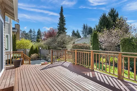Exterior - 112 236th Pl SW, Bothell, WA 98021 photo 5 of 14