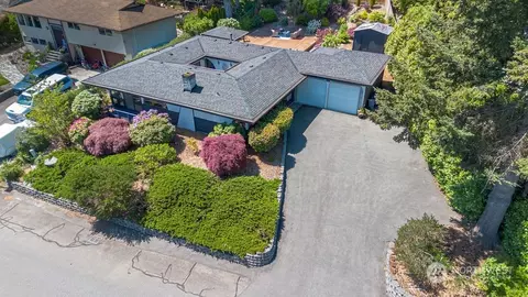 22422 4th Ave SE, Bothell, WA 98021