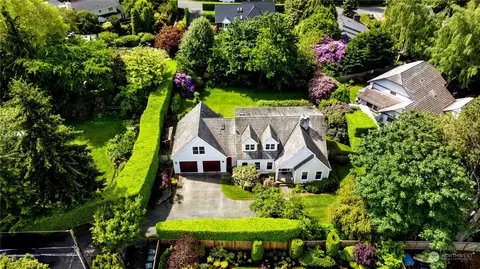 Exterior - 9656 Blake Pl, Edmonds, WA 98020 photo 3 of 5