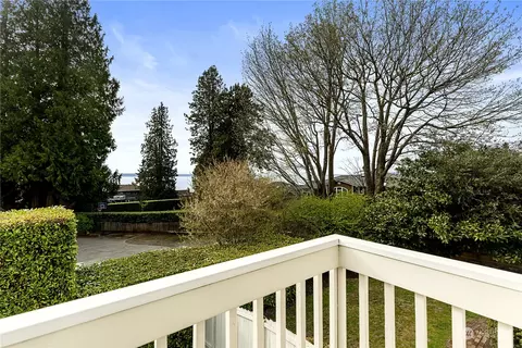 Exterior - 9656 Blake Pl, Edmonds, WA 98020 photo 4 of 5