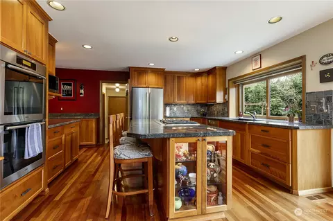 Kitchen - 9656 Blake Pl, Edmonds, WA 98020 photo 3 of 5