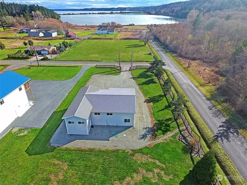 153 David St, Camano Island, WA 98282