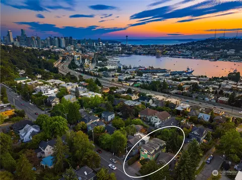 2029 10th Ave E, Seattle, WA 98102