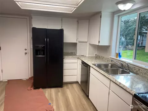 18320 2nd Avenue Ct E, Spanaway, WA 98387 photo 3
